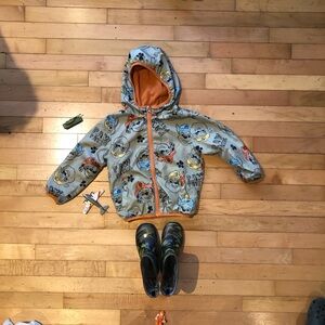 4 T summer rainy day set Nickelodeon Orange Fleece Hoodie and size 11 rain boots